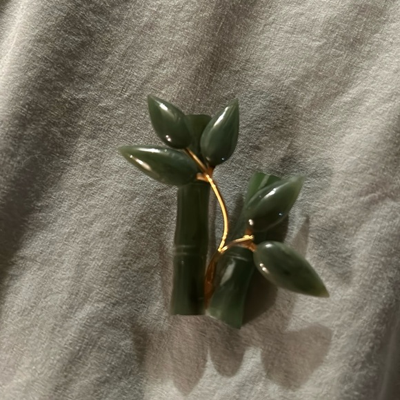 Jadite bamboo pin vintage 1960s - Picture 1 of 4